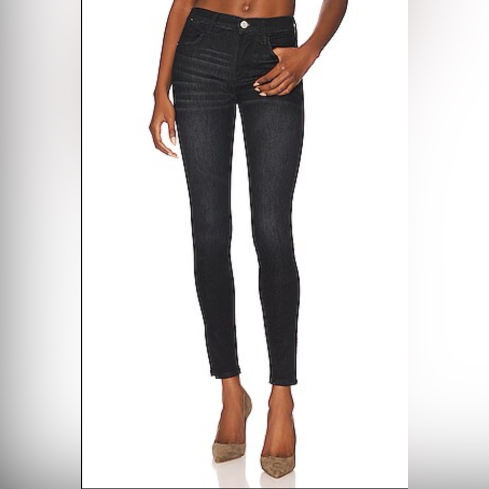 FRAME Le High Skinny in Corvo Slit Black Color Size 31